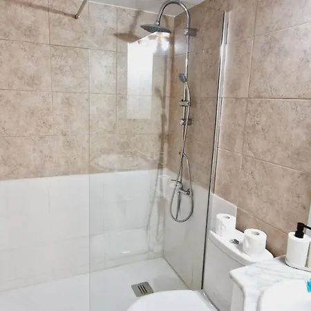 Ten Bel Primavera, Pool & Free Wifi