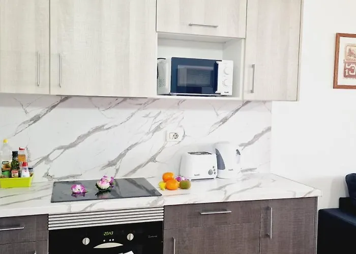 Ten Bel Primavera, Pool & Free Wifi 度假居